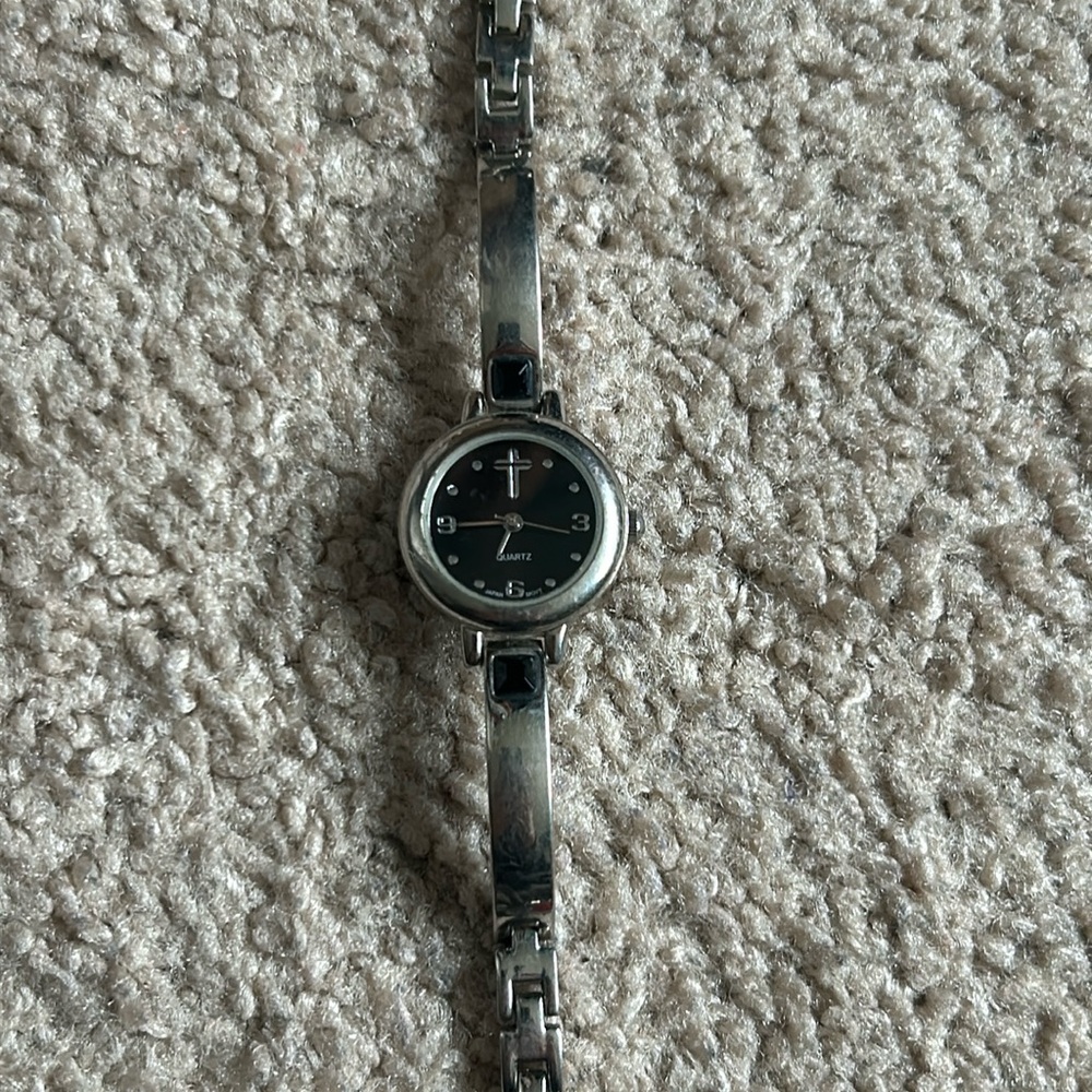 Have Faith women’s vintage silver/black bracelet‎ watch OS measurements shown